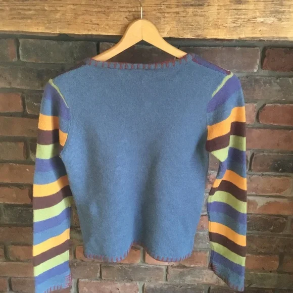 Multicolor Patchwork V-Neck Sweater - Picture 2 of 8